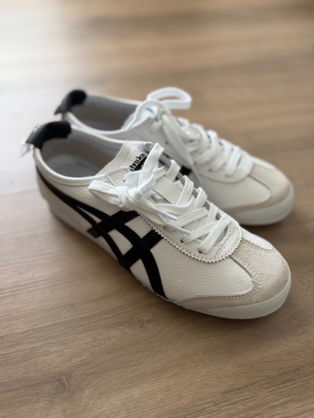 Onitsuka Tiger Mexico 66 - White/Black